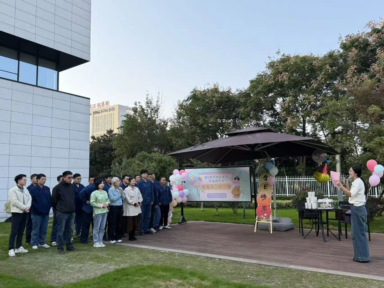 442c2ea3e345f99629b1a8f024d74f32.jpg 442c2ea3e345f99629b1a8f024d74f32.jpg